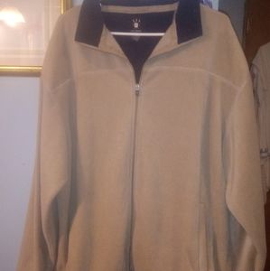 Ivy Crew Men's fleece jacket